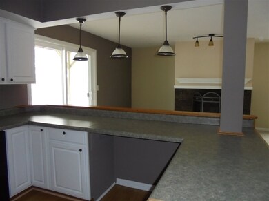 8301 N Dovin Gate Rd, Muncie, IN 47303 - photo 5