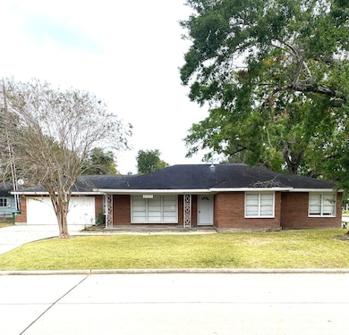 2902 Broadmead Dr, Houston, TX 77025 - photo 2
