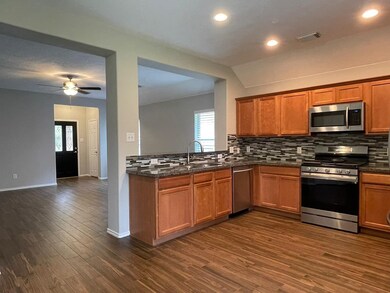 6 Garden Lodge Place, Spring, TX 77382 - photo 4