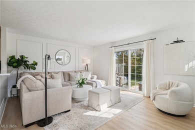 457 Rachel Ln unit 7, Avon Lake, OH 44012 - photo 3