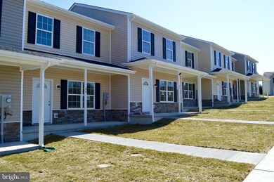 24 Daffodil Ln, Martinsburg, WV 25404 - photo 3