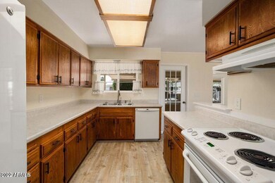 9921 W Coggins Dr, Sun City, AZ 85351 - photo 3