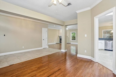 5557 Bay Meadows Dr, Milton, FL 32583 - photo 5