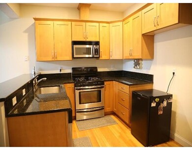 894 Main St unit 4, Wakefield, MA 01880 - photo 4