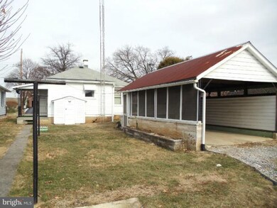 456 Lortz Ave, Chambersburg, PA 17201 - photo 2