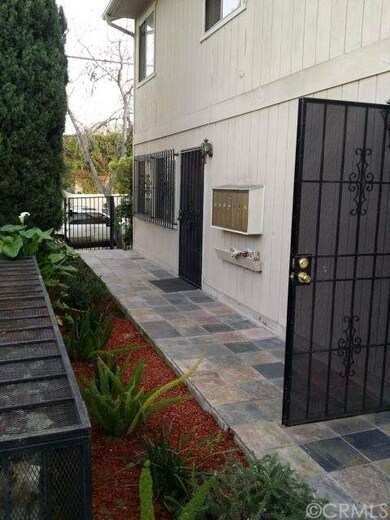 1621 Vineyard Ave unit 2, Los Angeles, CA 90019 - photo 7