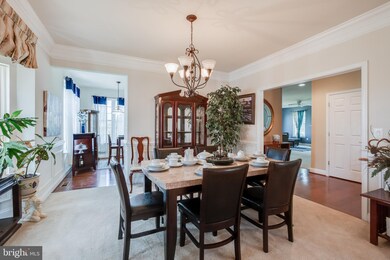 19142 Potomac Crest Dr, Triangle, VA 22172 - photo 4