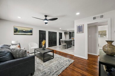 212 Charlene Dr, Hurst, TX 76053 - photo 3