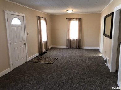 1509 W 36th St, Davenport, IA 52806 - photo 4