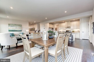 11126 Wheeler Ridge Dr, Manassas, VA 20109 - photo 2