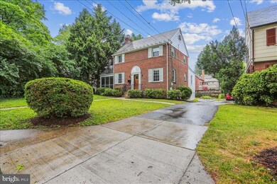 4613 Cheltenham Dr, Bethesda, MD 20814 - photo 3