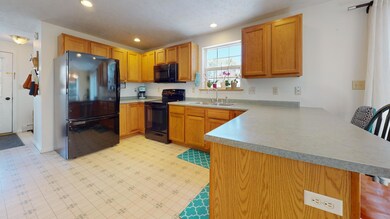 9 Hemlock St, Lisbon, ME 04250 - photo 7