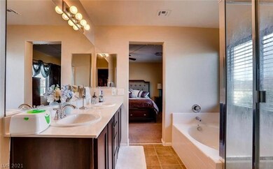 7360 Castano Vista Ct, Las Vegas, NV 89179 - photo 6