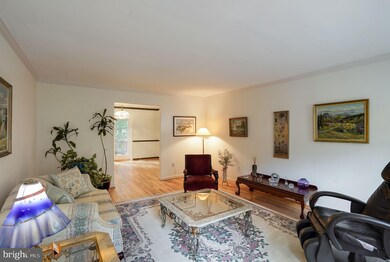 12215 Rowan Tree Dr, Fairfax, VA 22030 - photo 5