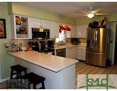 Kitchen. Stainless Appliances