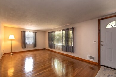 16 Ellen St, Webster, MA 01570 - photo 7