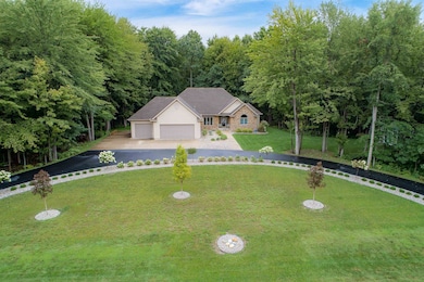 2262 N Rolling Ridge Dr, Midland, MI 48642 - photo 4