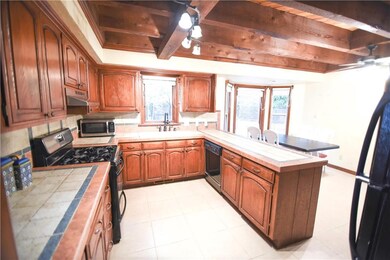 904 N Blackwelder Ave, Edmond, OK 73034 - photo 4