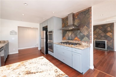 1911 Pine Crest Dr, Corona, CA 92882 - photo 5