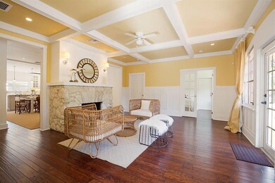 02_302_Wildermere_Rd_2_of_23_mls