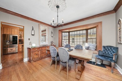 555 S Saylor Ave, Elmhurst, IL 60126 - photo 5