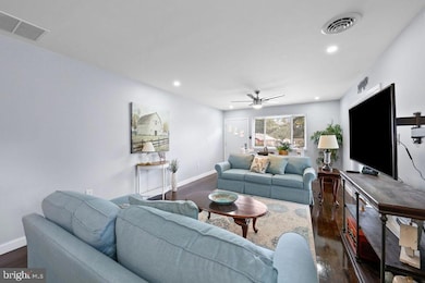 157 Elmtowne Blvd, Hammonton, NJ 08037 - photo 5