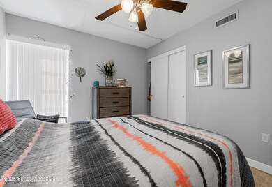 250 BANANA RIVER BEDROOM 22