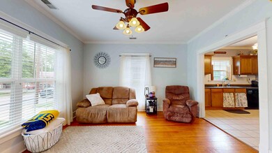 720 Link Ave-13