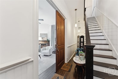 531 Entry Hall