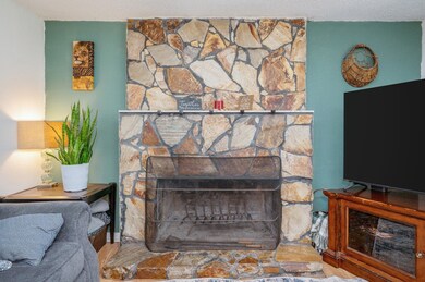 8-web-or-mls-3075 Serenity Ln-09