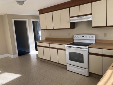 109 Hampshire Rd unit 2, Methuen, MA 01844 - photo 2