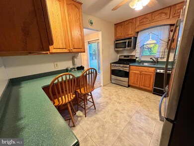 1561 James Ct, Vineland, NJ 08361 - photo 6