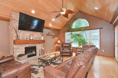 9 Mackady Ct, Westport, MA 02790 - photo 5