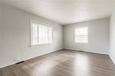 298 Hoover Dr, Rochester, NY 14615 - photo 5