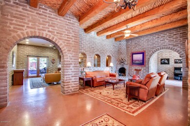 3-Living room both arches