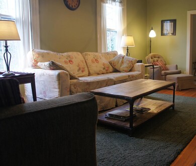 Livingroom2