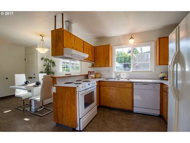 Kitchen/Dining Room