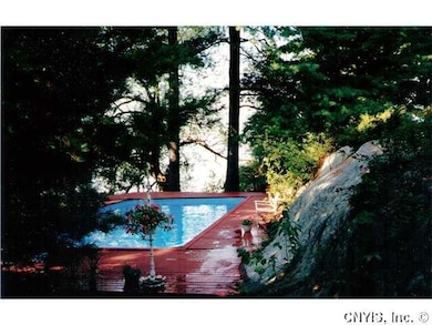 Swimming Pool/Hot Tub/Sauna