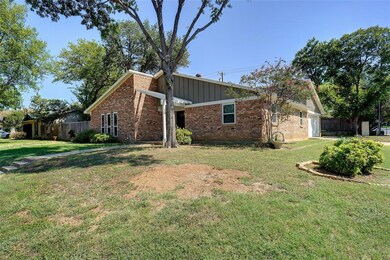 2200 Shady Grove Dr, Bedford, TX 76021 - photo 3