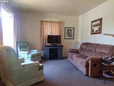 1908 Mt Hood St, Thedalles, OR 97058 - photo 5