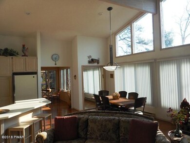 126 Surrey Dr, Hawley, PA 18428 - photo 5