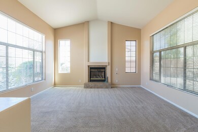 4161 E Kirby Way 1T0A6108-