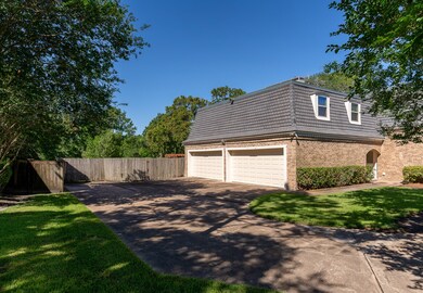 2010 Airline Dr, Friendswood, TX 77546 - photo 4