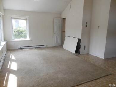 6208 Oak Ln, Kunkletown, PA 18058 - photo 2