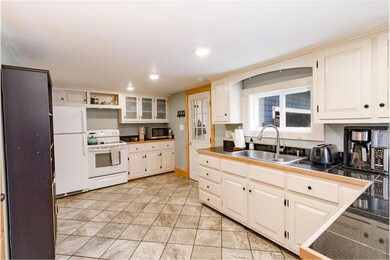 46 Summer St, Mechanic Falls, ME 04256 - photo 7