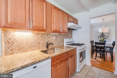 4110 Landgreen St, Rockville, MD 20853 - photo 4