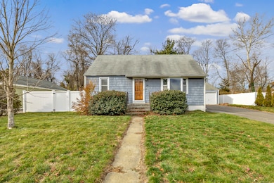 24 Beaverbrook Rd, Milford, CT 06461 - photo 2