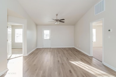 7735 Bellchase Ln, Knoxville, TN 37918 - photo 3