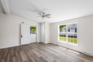 94 Baltusrol Dr, Hamilton, NJ 08330 - photo 4