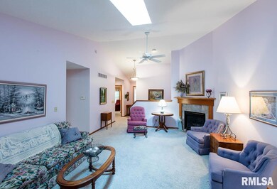 5200 Villa Dr unit 57, Davenport, IA 52806 - photo 5